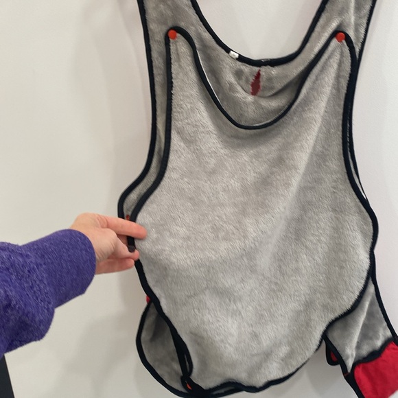 Red double lined dog coat with gray reflective fabric - Picture 4 of 10